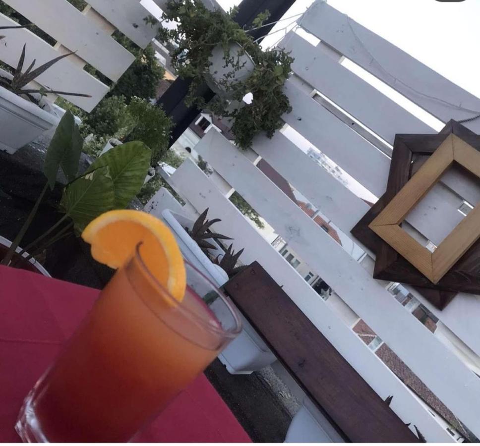 The Rooftop Hostel Shkodër Dış mekan fotoğraf