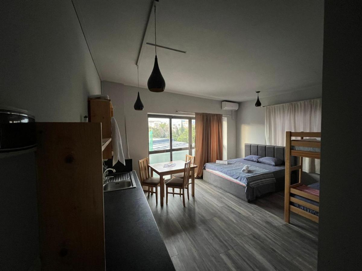 The Rooftop Hostel Shkodër Dış mekan fotoğraf