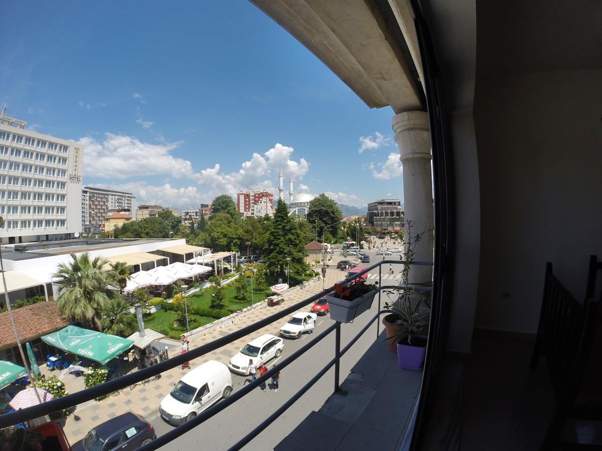 The Rooftop Hostel Shkodër Dış mekan fotoğraf